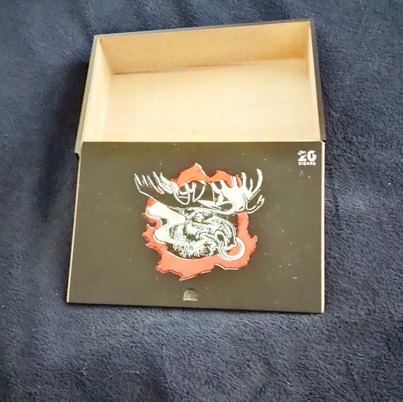 Bull Moose Maduro cigar box - Picture 2 of 4